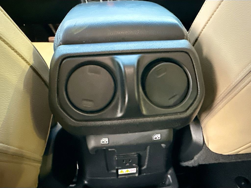 Used 2018 Jeep Wrangler Unlimited Sahara image 31