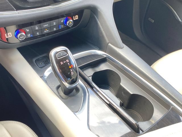 Used 2020 Buick Enclave Premium w/ Sun and Sites Package AWD/4WD image 16