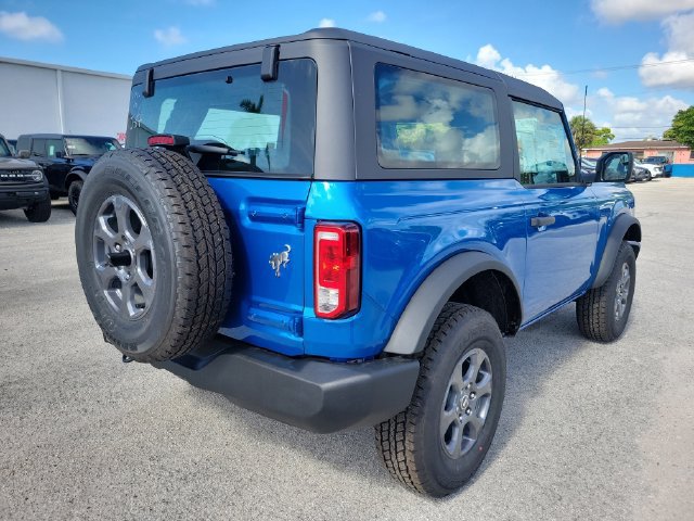 New 2026 Ford Bronco 2-Door AWD/4WD image 2