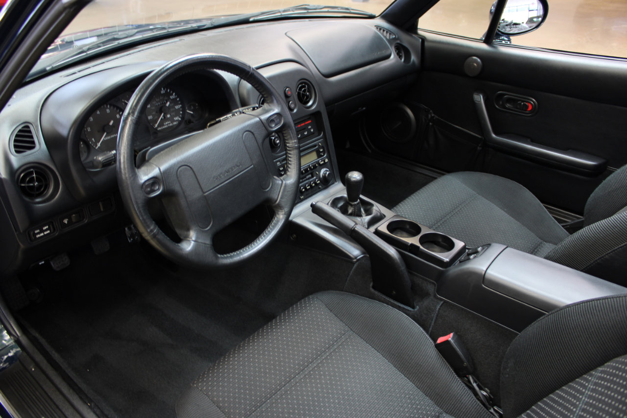 Used 1996 MAZDA MX-5 Miata image 10