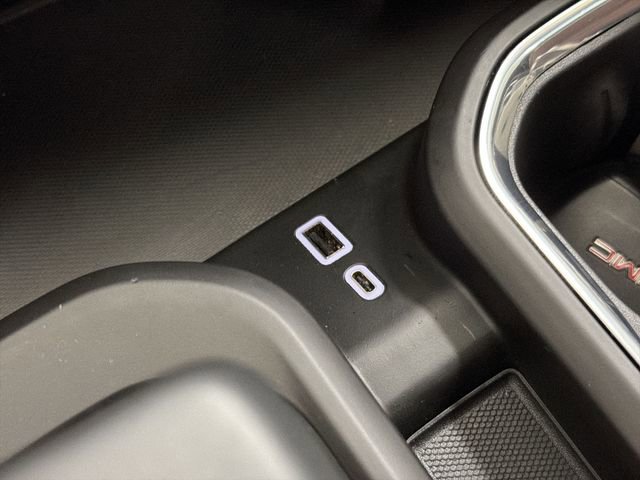 Used 2024 GMC Sierra 1500 Denali Ultimate image 28