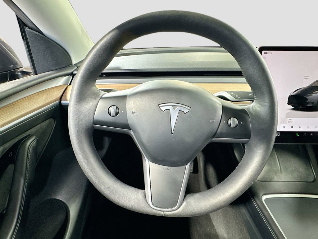 Used 2022 Tesla Model Y Long Range AWD/4WD image 17