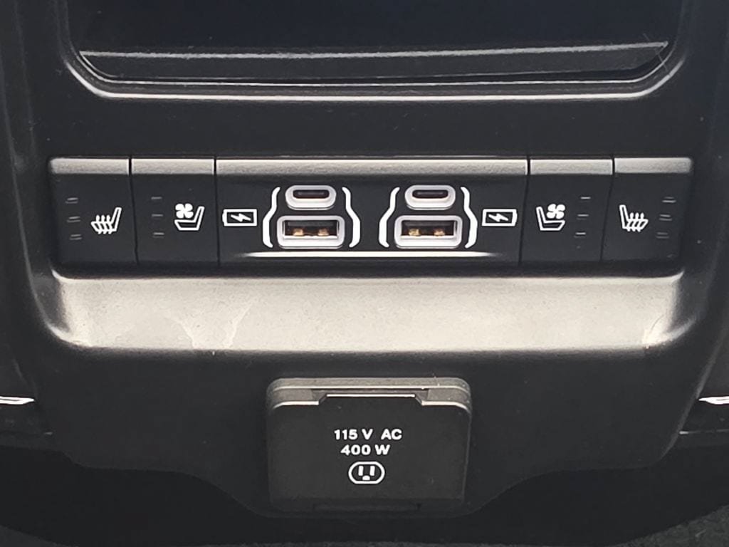 Used 2023 RAM 1500 Limited AWD/4WD image 23