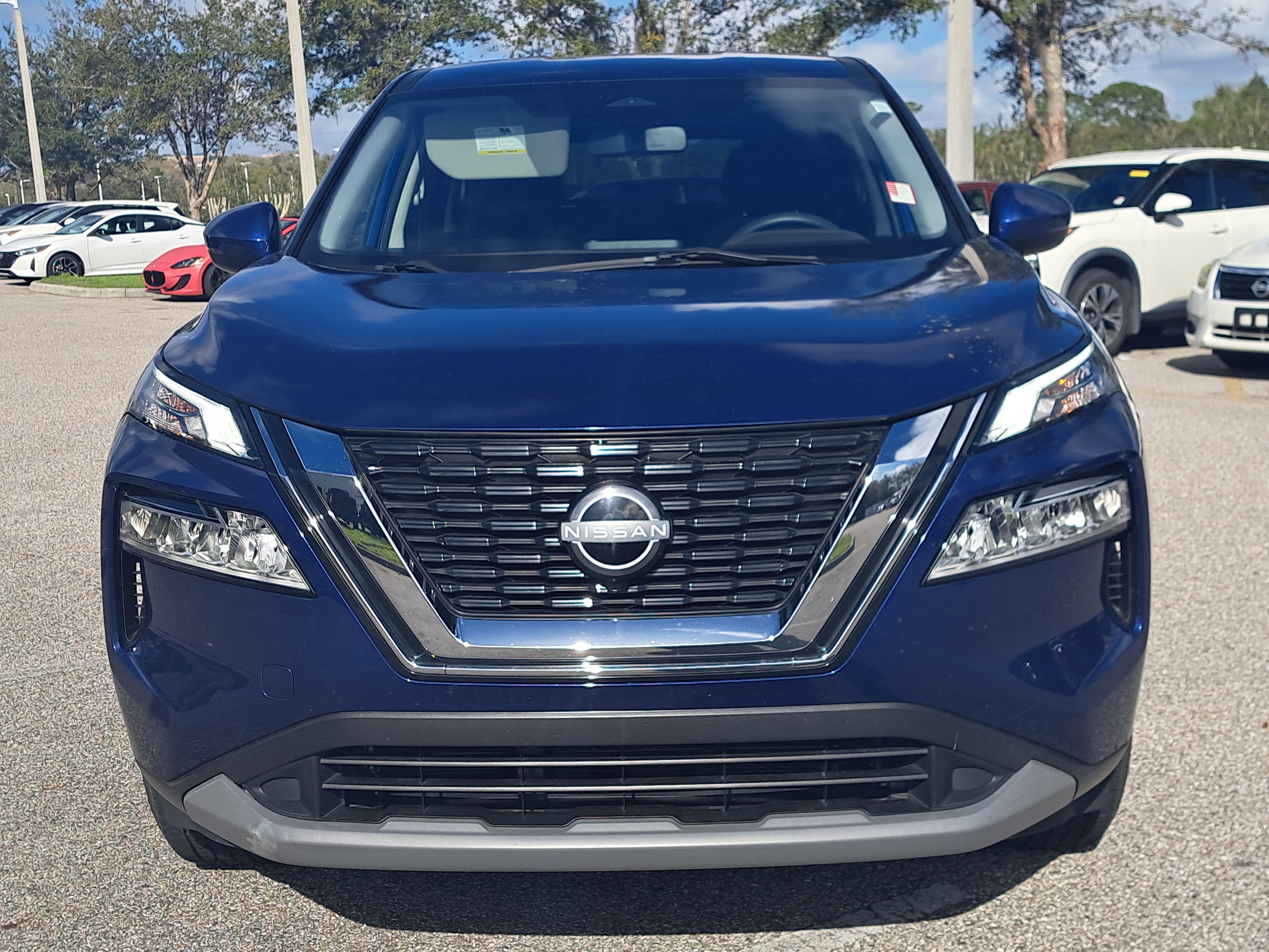 Certified 2023 Nissan Rogue SV image 2