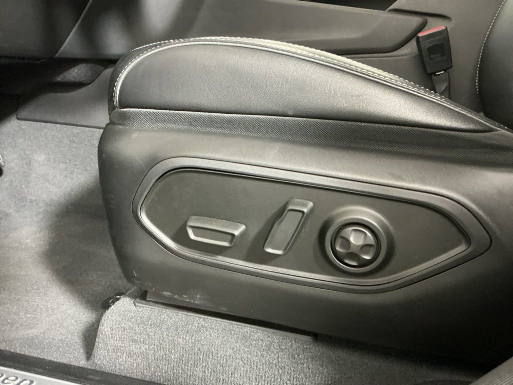 Used 2022 Jeep Grand Cherokee Overland image 21