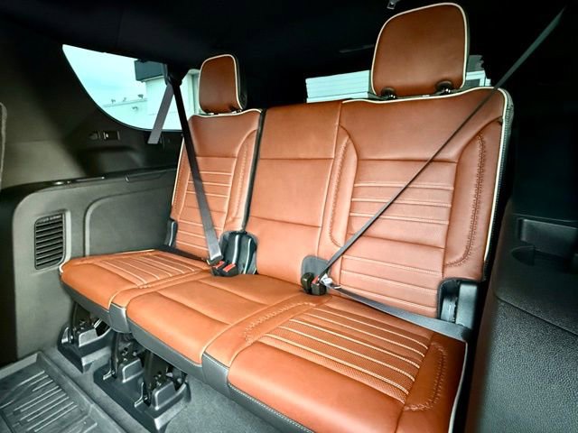 Used 2024 GMC Yukon Denali Ultimate image 22
