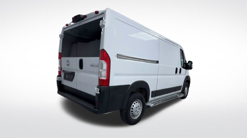 Used 2025 RAM ProMaster 2500 w/ U-Haul Equipment Group FWD image 8
