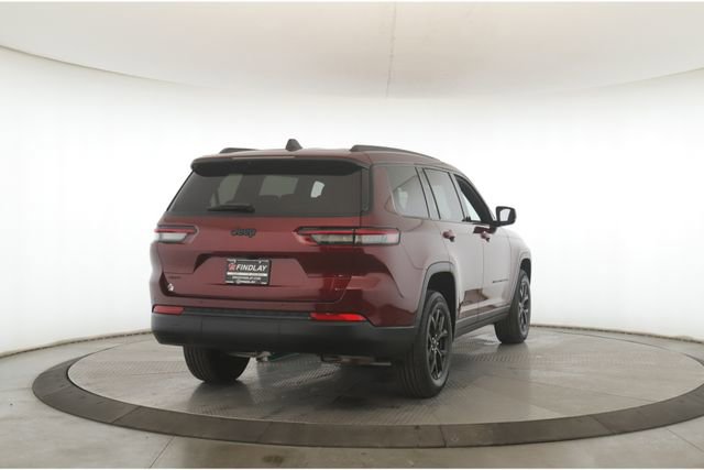 Used 2025 Jeep Grand Cherokee L Laredo image 7