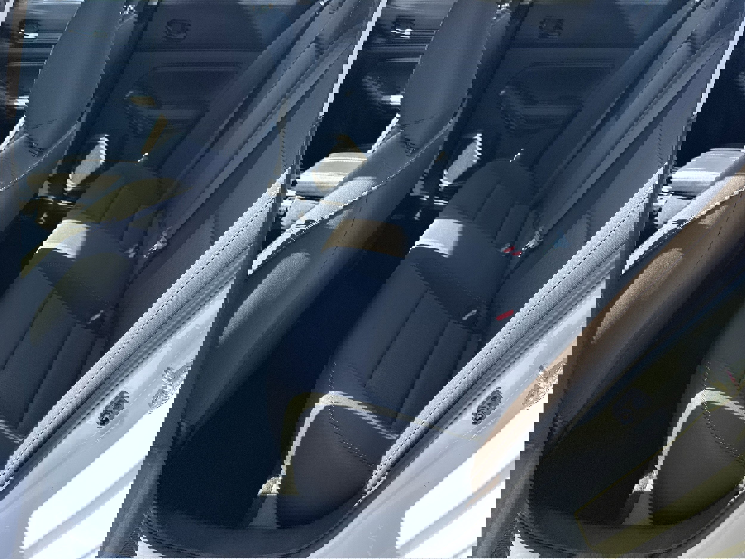 Used 2025 Nissan Altima 2.5 SV image 20