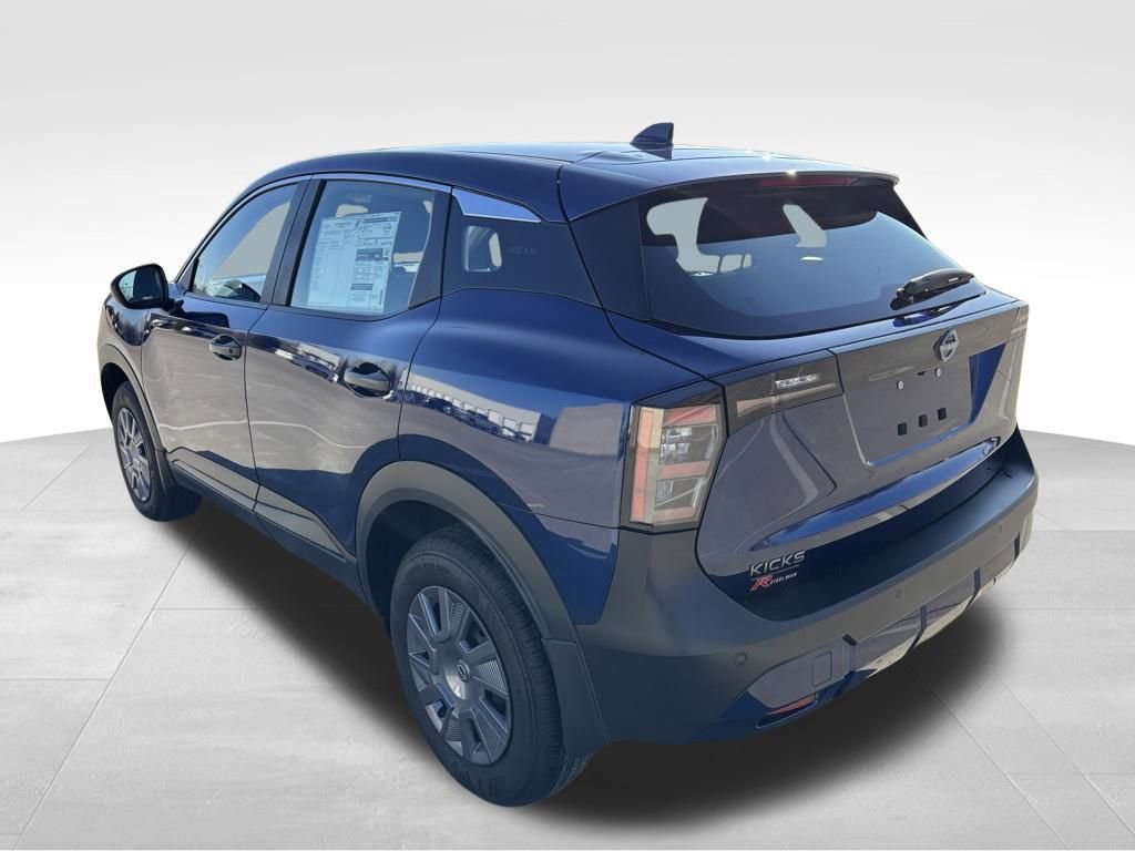 Used 2025 Nissan Kicks S image 6