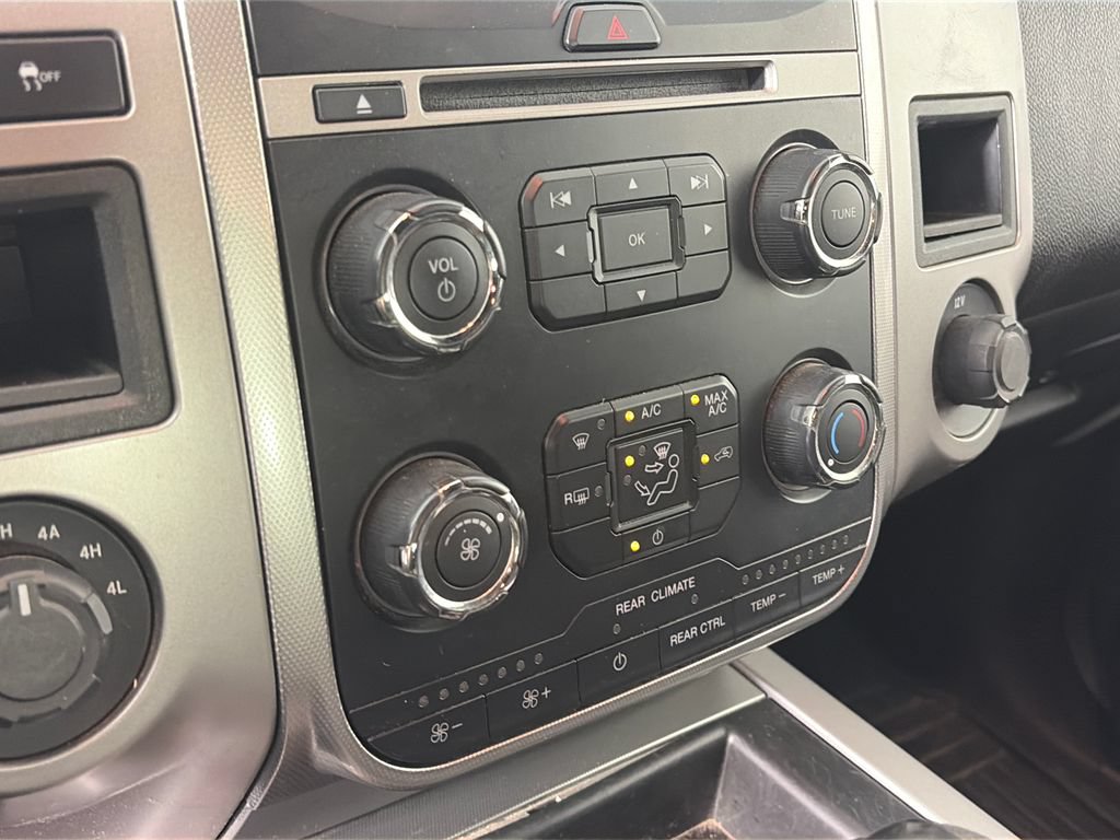 Used 2017 Ford Expedition XLT AWD/4WD image 21