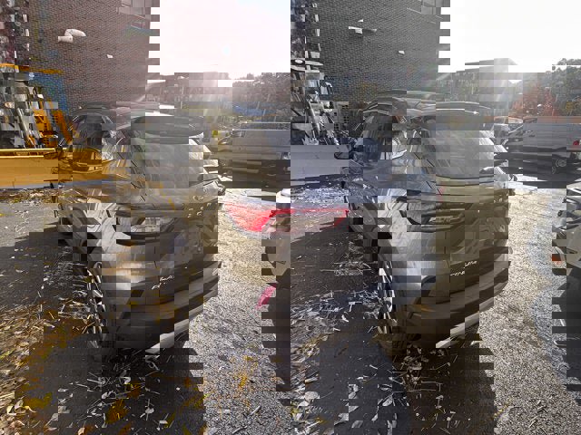 Used 2023 Ford Escape Platinum image 5