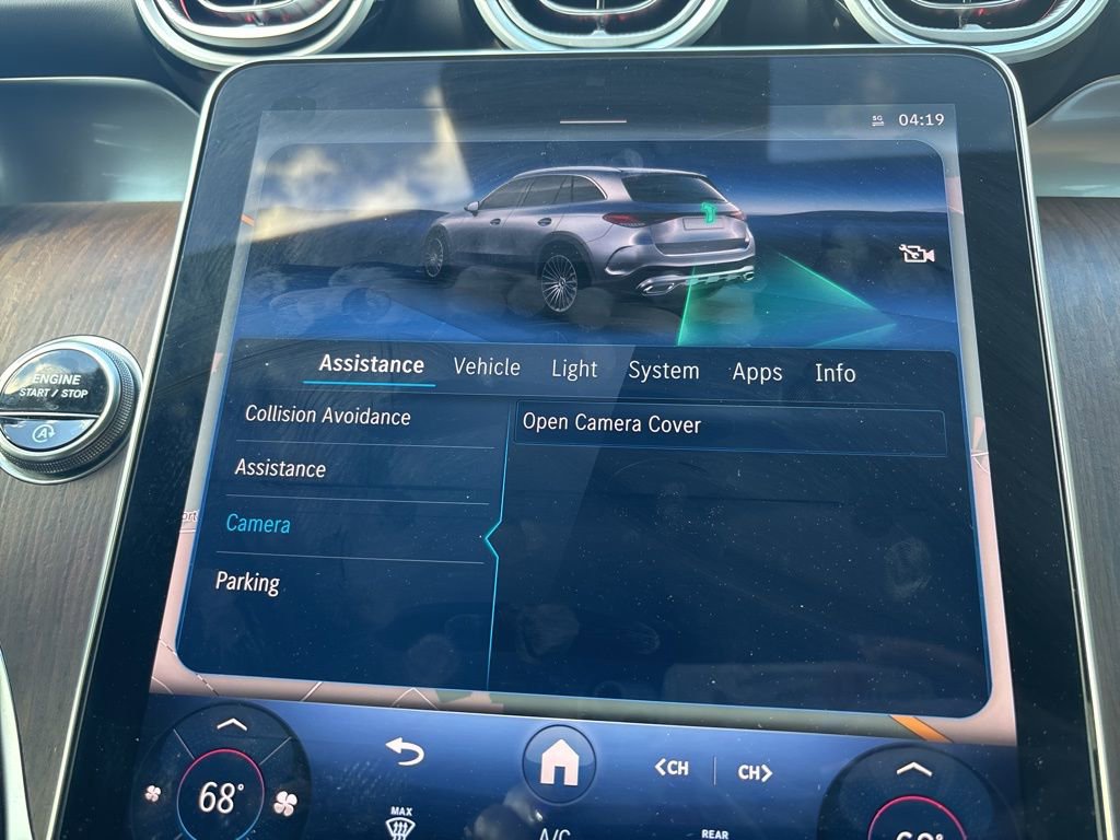 Used 2025 Mercedes-Benz GLC 300 image 35