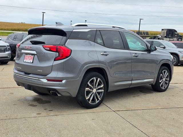 Used 2018 GMC Terrain Denali w/ Driver Alert Package II AWD/4WD image 8