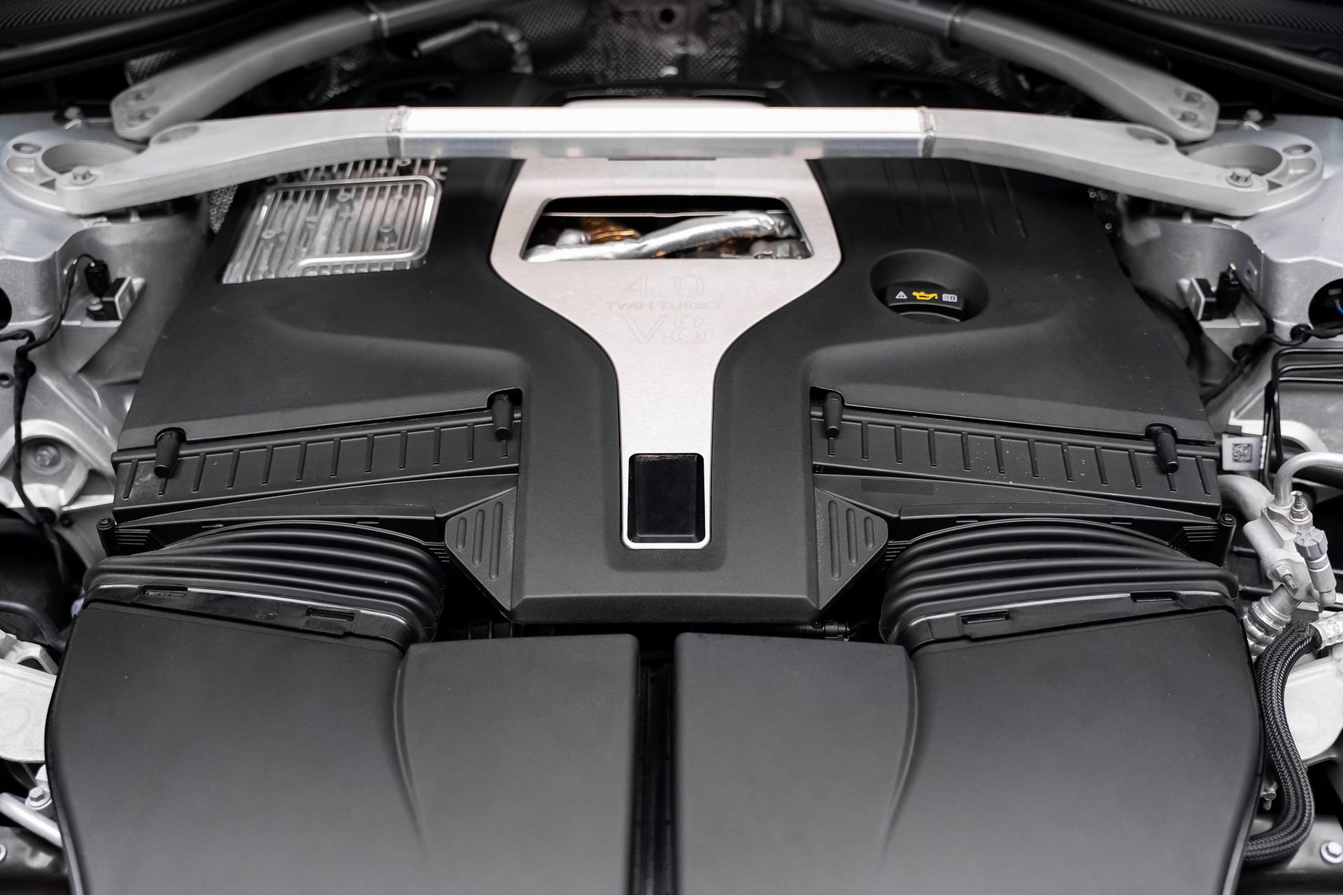 Used 2023 Aston Martin DBX AWD/4WD image 64