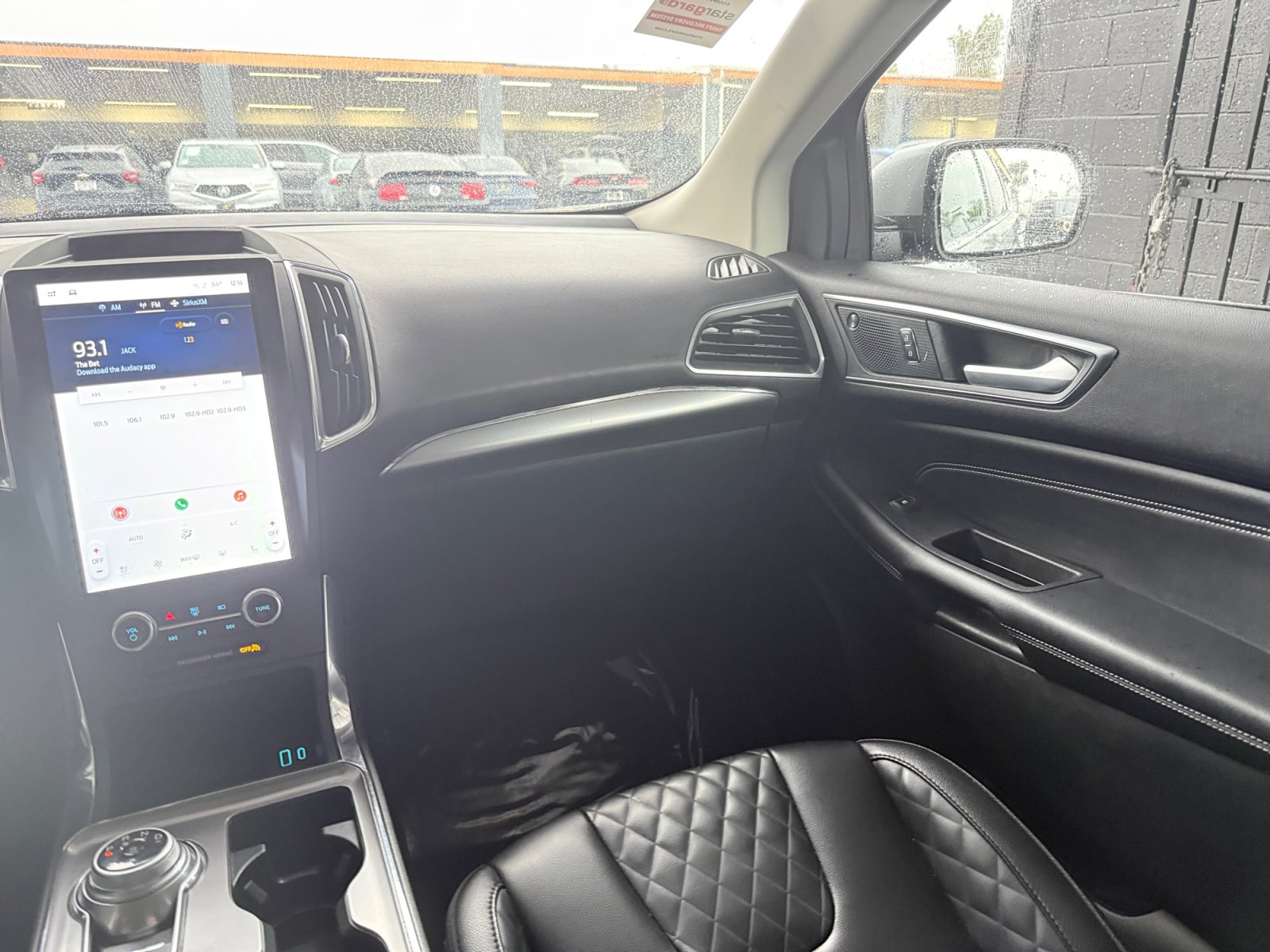 Used 2024 Ford Edge Titanium image 21