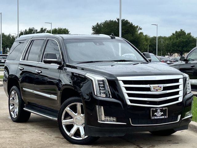 Used 2020 Cadillac Escalade Luxury RWD image 2