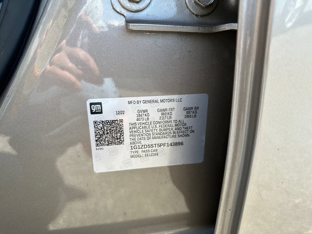 Used 2023 Chevrolet Malibu LT FWD image 17