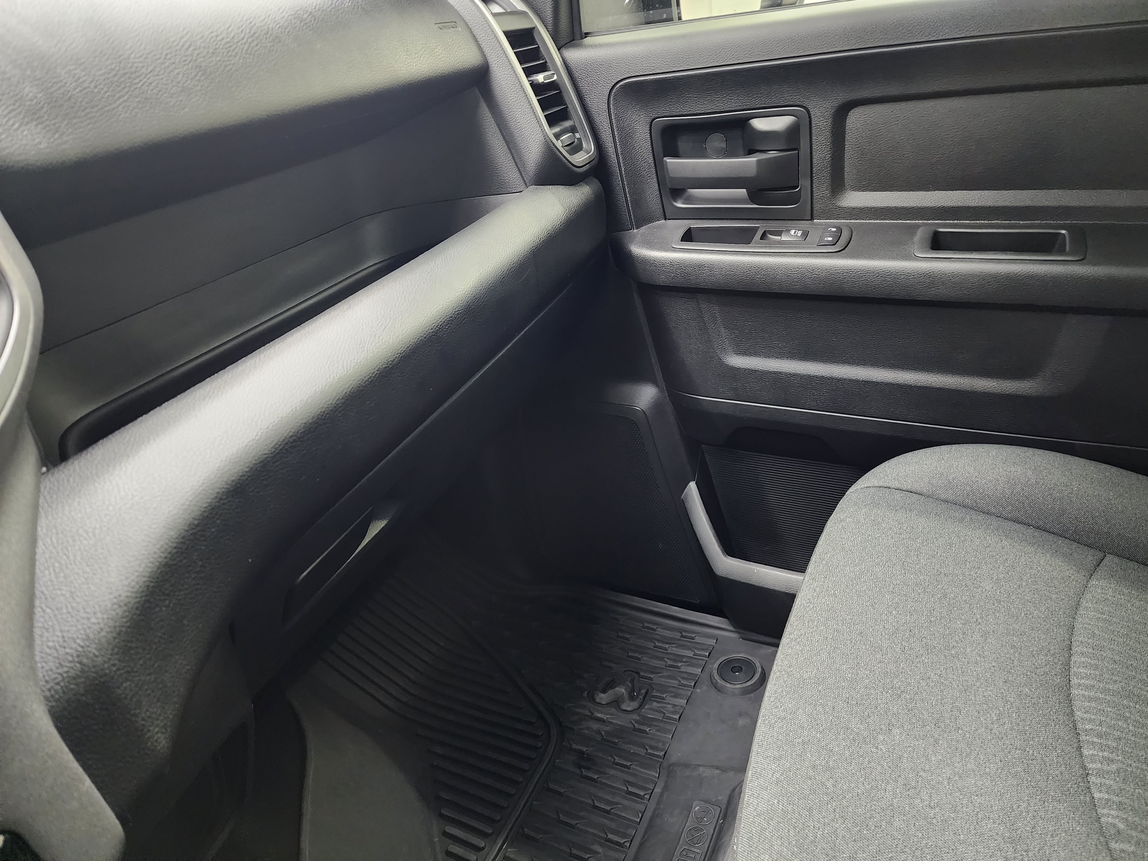 Used 2023 RAM 2500 Tradesman AWD/4WD image 13