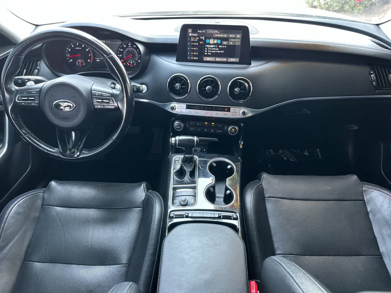 Used 2019 Kia Stinger Premium RWD image 4