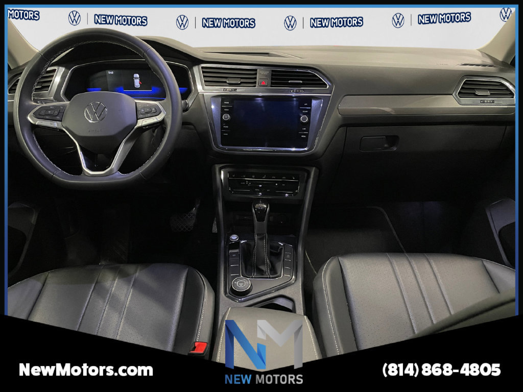 Used 2023 Volkswagen Tiguan SE w/ Panoramic Sunroof Package AWD/4WD image 11