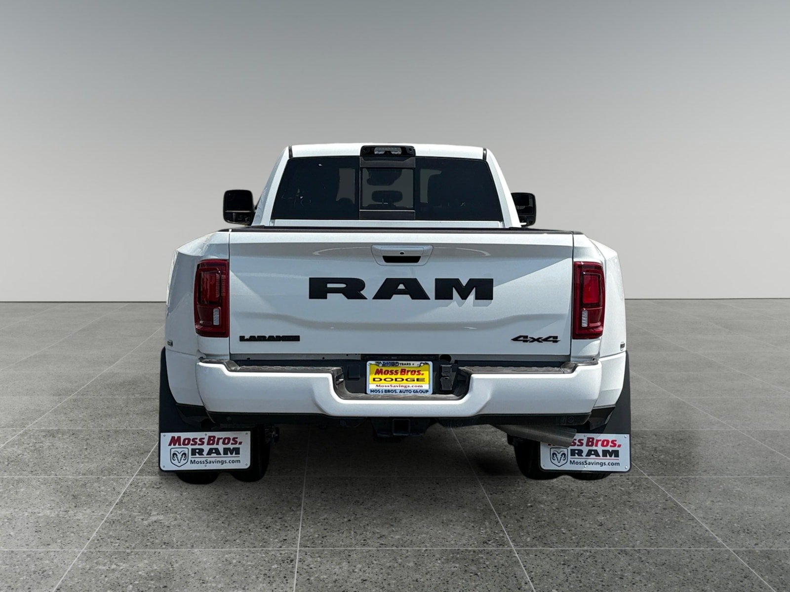 New 2026 RAM 3500 Laramie AWD/4WD image 4