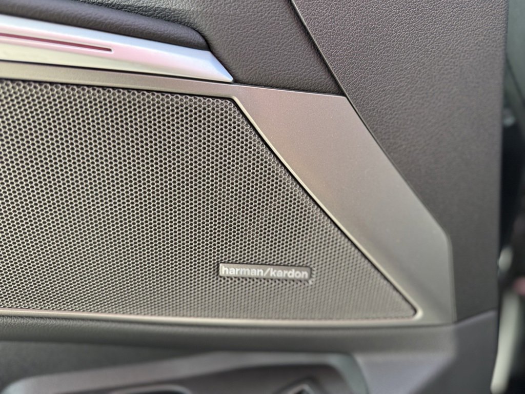 Used 2023 BMW M340i xDrive image 8