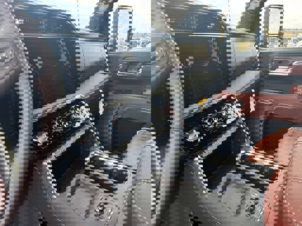 New 2026 GMC Sierra 3500 Denali Ultimate image 11