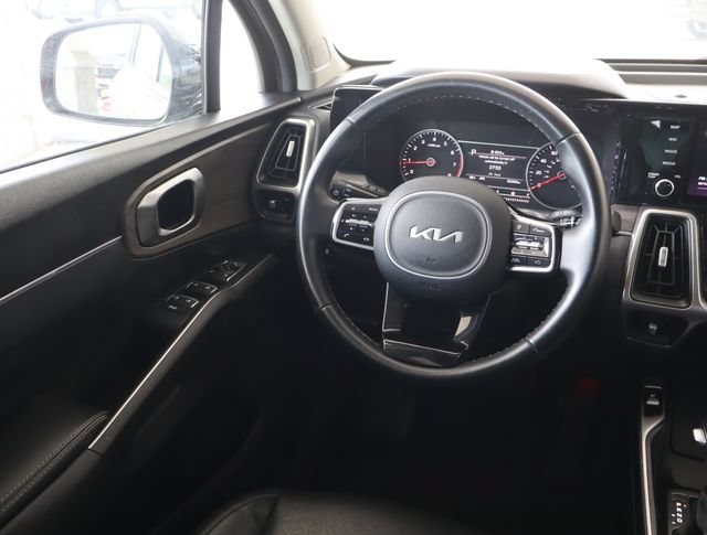 Used 2022 Kia Sorento S w/ Panoramic Sunroof Package AWD/4WD image 22
