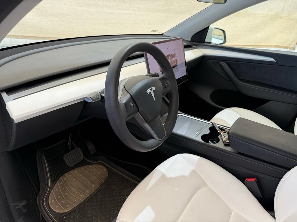 Used 2023 Tesla Model Y Long Range AWD/4WD image 11