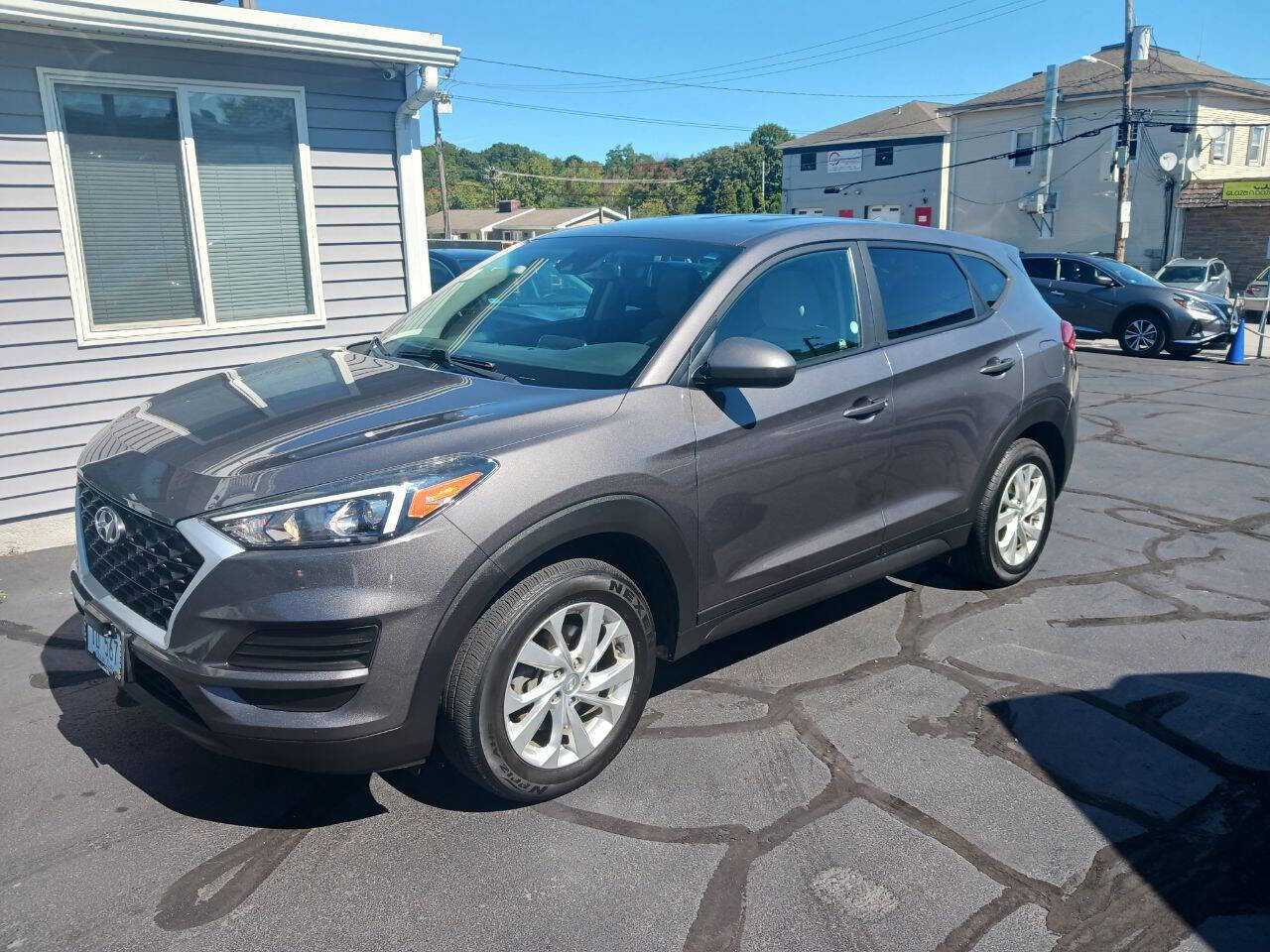 Used 2020 Hyundai Tucson SE image 1