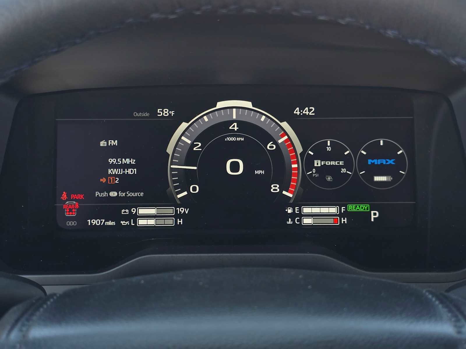 Certified 2025 Toyota Sequoia Platinum image 27