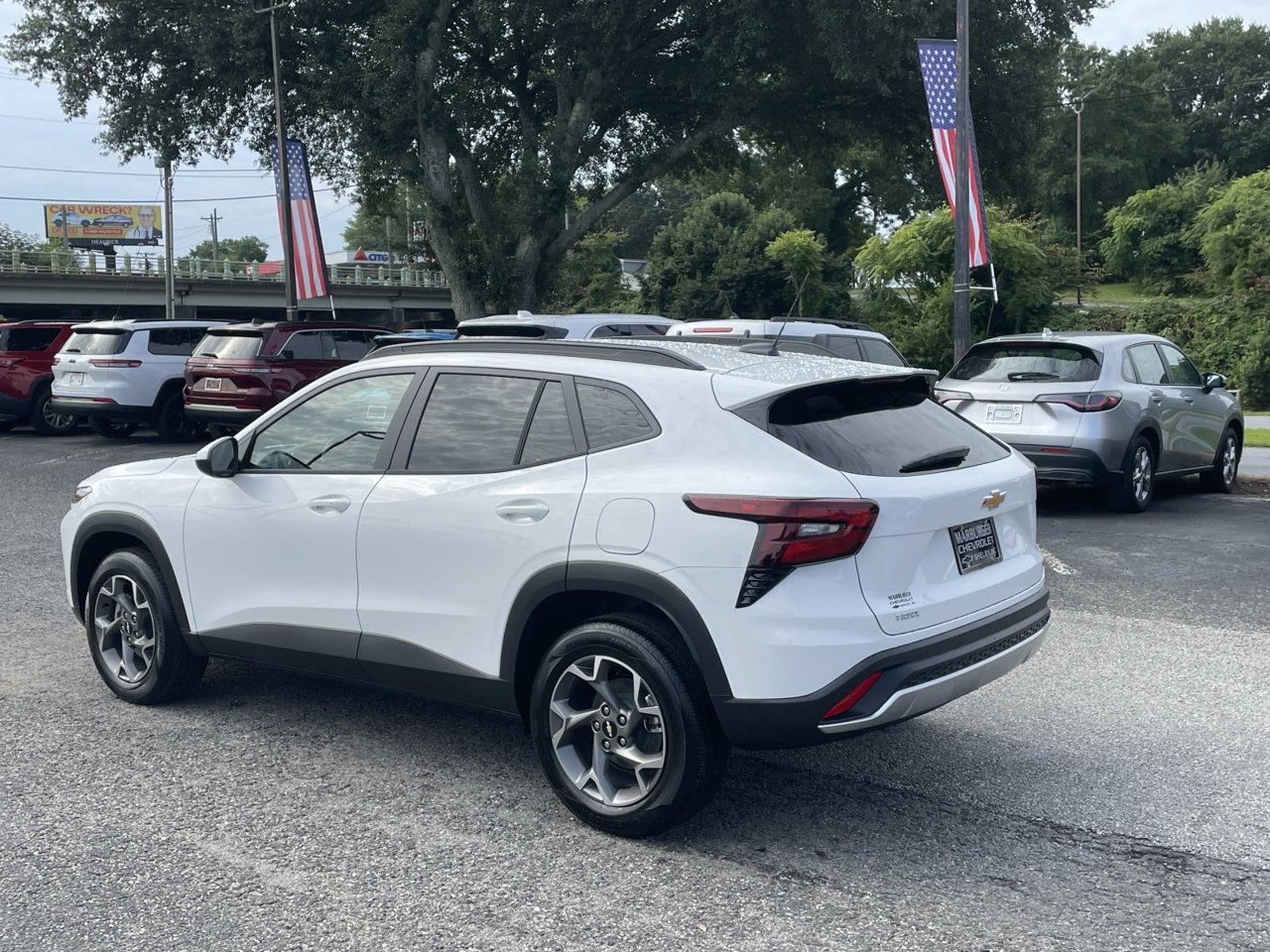 New 2026 Chevrolet Trax LT w/ LT Convenience Package FWD image 4