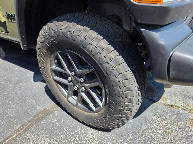 Used 2025 Jeep Wrangler Unlimited Sport AWD/4WD image 26
