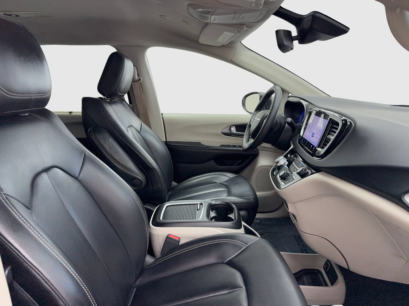 Used 2023 Chrysler Pacifica Touring-L FWD image 40