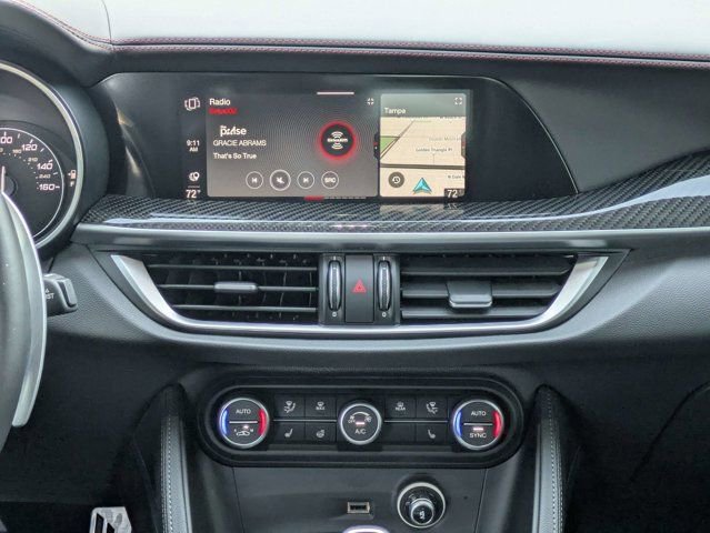 Used 2023 Alfa Romeo Stelvio Estrema AWD/4WD image 19