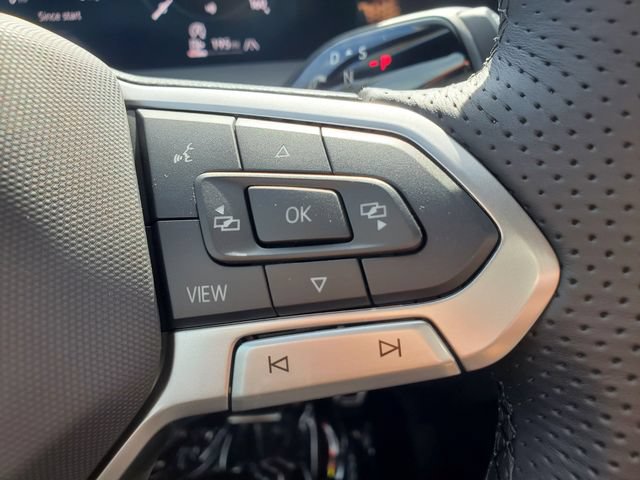 New 2026 Volkswagen Tiguan SE R-Line AWD/4WD image 22