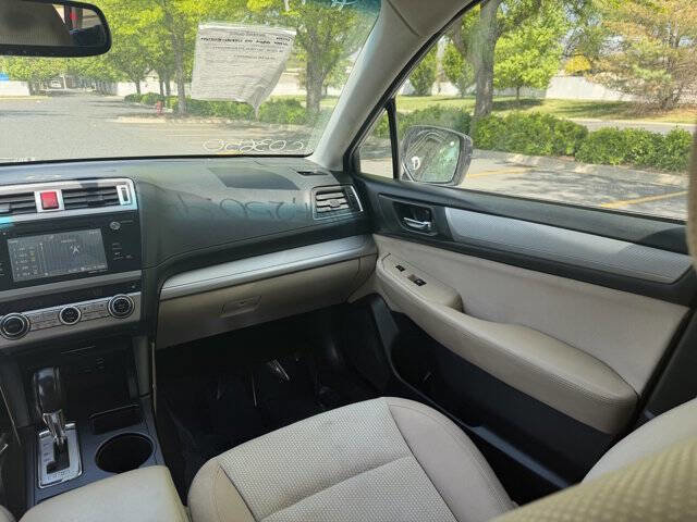 Used 2016 Subaru Outback 2.5i Premium AWD/4WD image 11