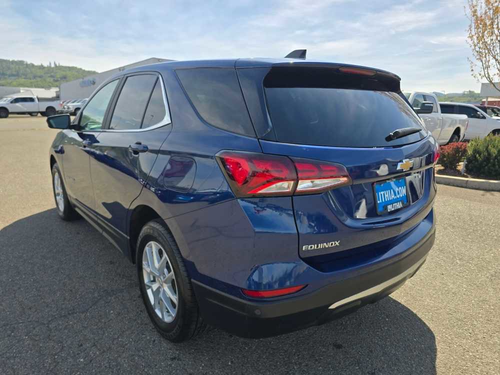 Used 2022 Chevrolet Equinox LT AWD/4WD image 3