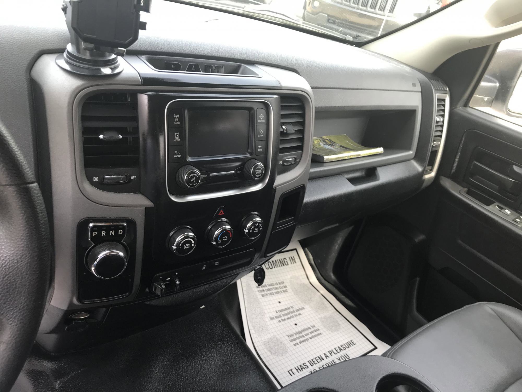 Used 2016 RAM 1500 ST RWD image 14
