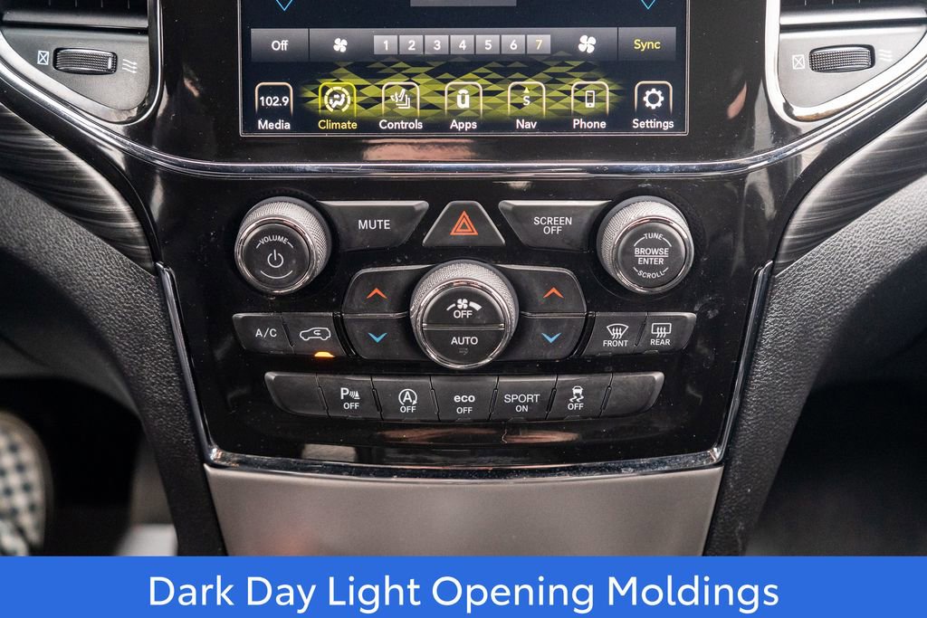 Used 2022 Jeep Grand Cherokee Laredo X image 29