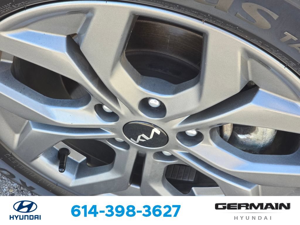 Used 2026 Kia Seltos LX FWD image 13