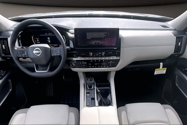 New 2026 Nissan Pathfinder SL image 5