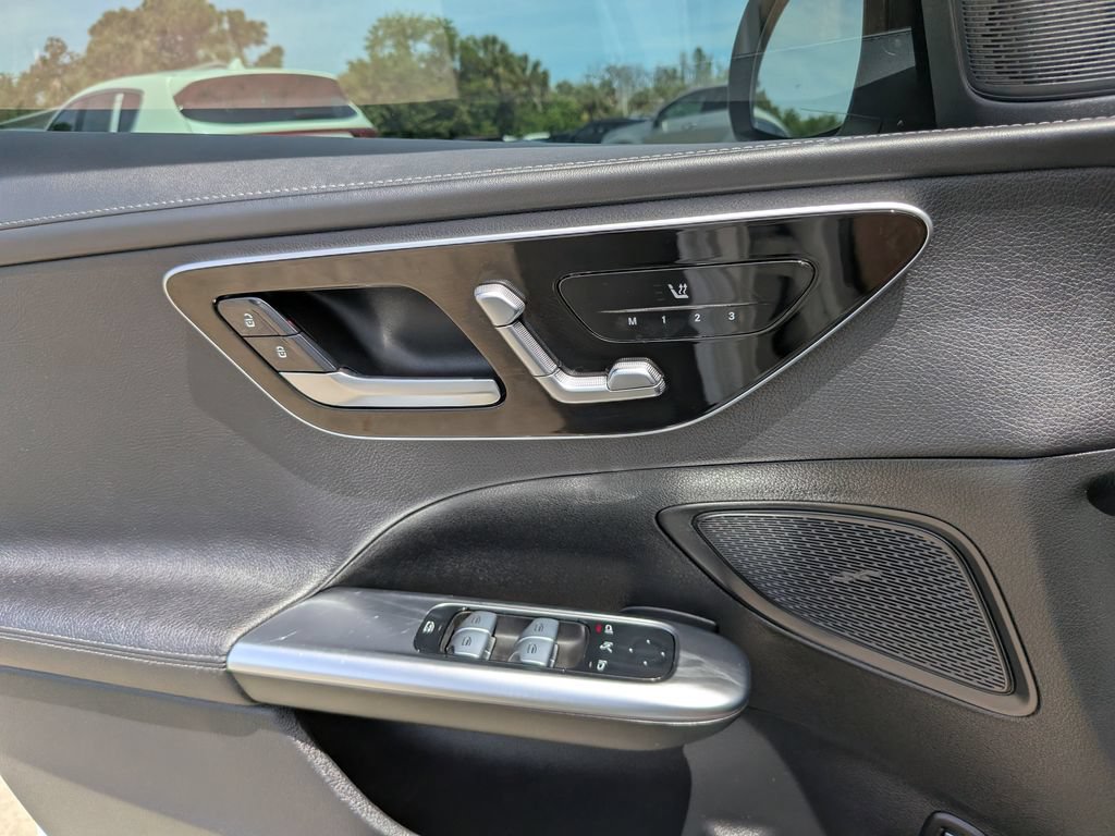 Used 2023 Mercedes-Benz C 300 Sedan image 26