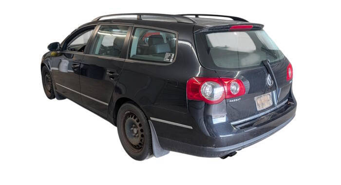 Used 2007 Volkswagen Passat 2.0T FWD image 3