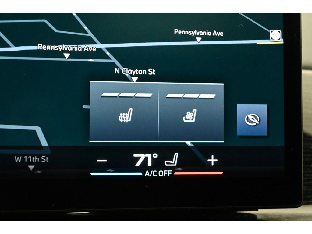 Used 2025 BMW X7 M60i AWD/4WD image 68