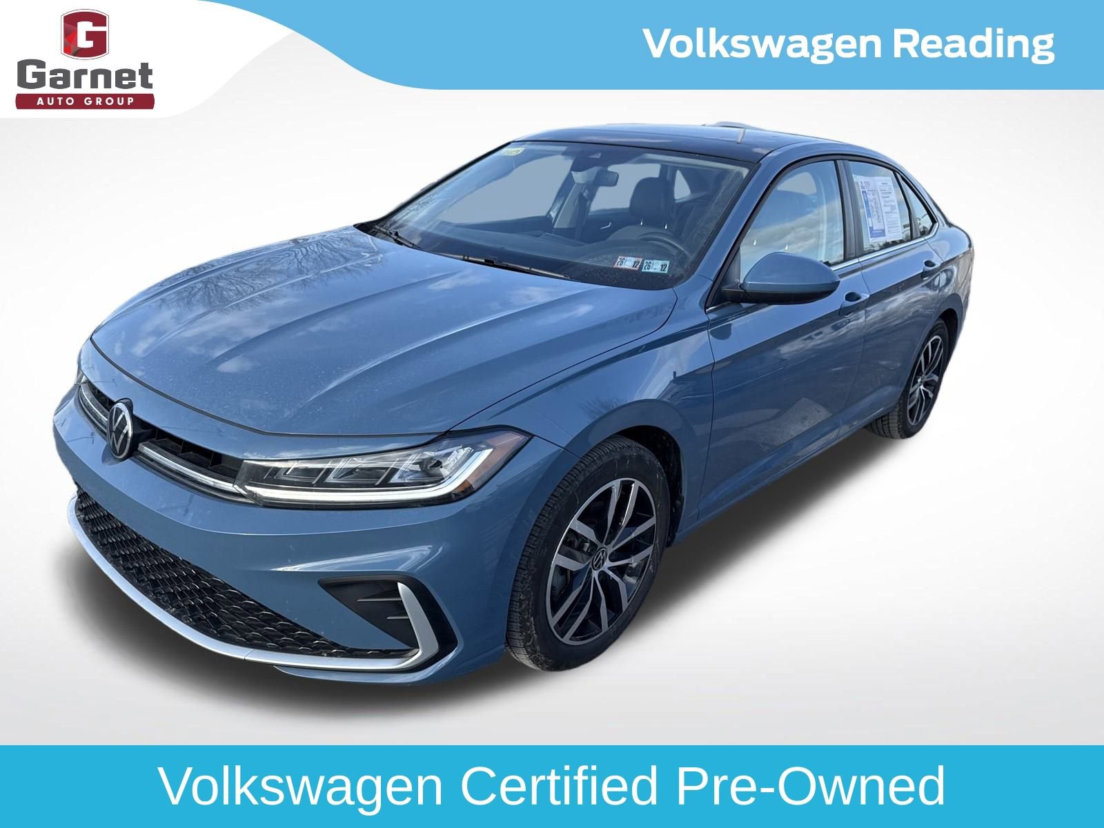 Used 2025 Volkswagen Jetta SE w/ Sunroof Package