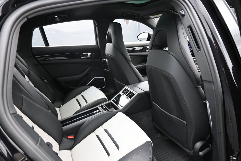 Certified 2023 Porsche Panamera 4S AWD/4WD image 29