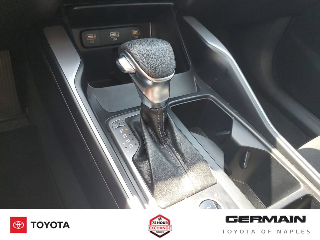 Used 2023 Kia Sorento LX AWD/4WD image 28