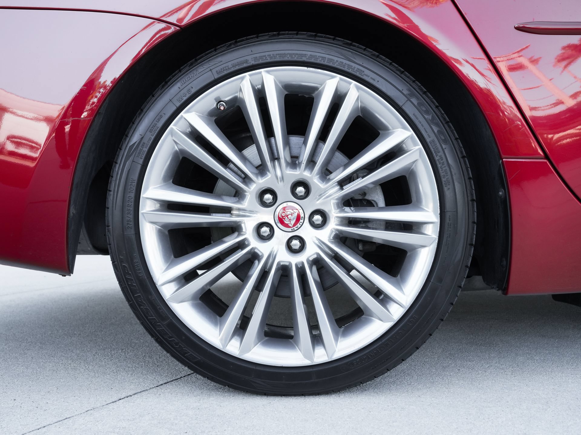 Used 2015 Jaguar XJ L Portfolio AWD/4WD image 29